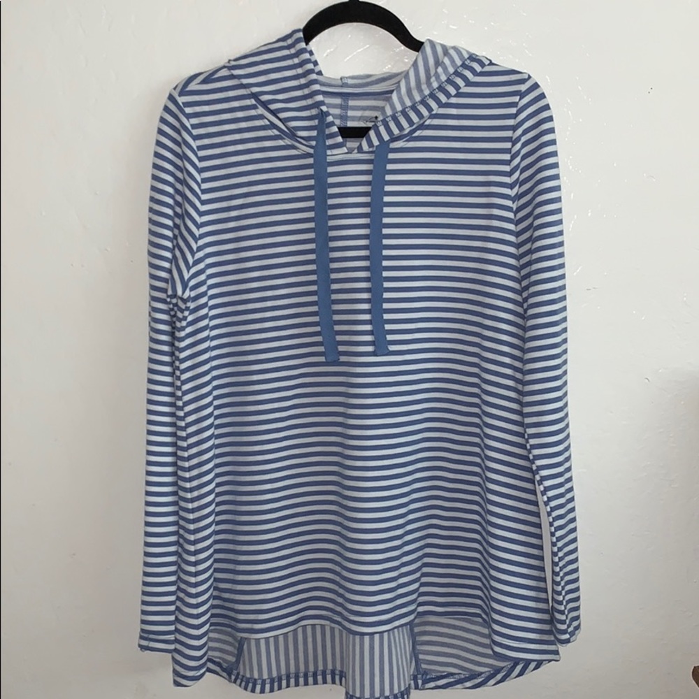 It’s in good conditions, only wear once :)
